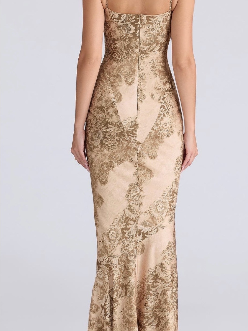 House of CB NALANI
Gold Patterned Satin Maxi Dress - Limited Edition size - M - Picture 2 of 8